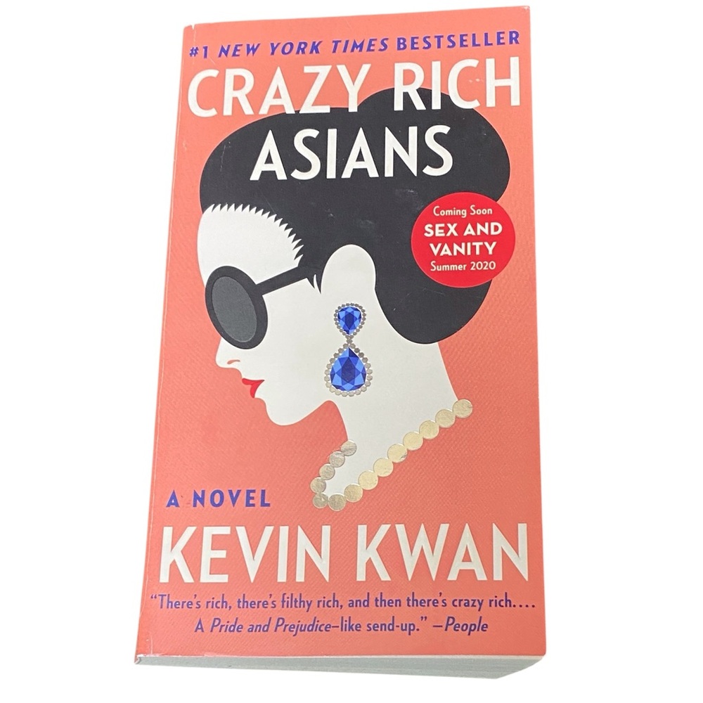 Crazy Rich Asians by Kevin Kwan Paperback